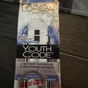 Loreal Paris Youth Code Dark Spot Correcting serum corrector 1.0 oz